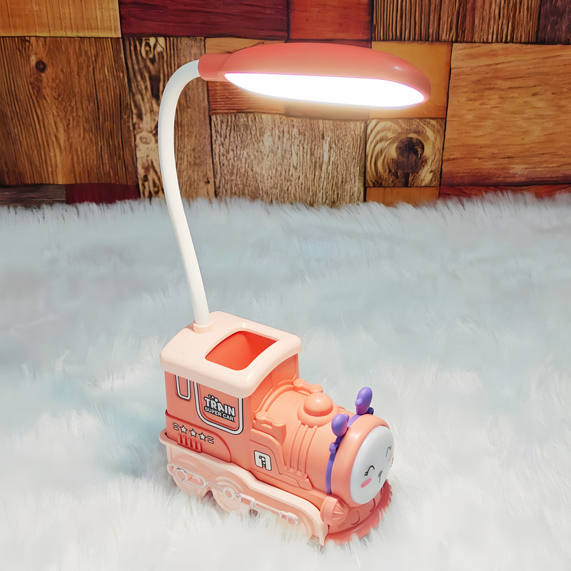 چراغ مطالعه قطار