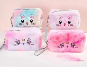 کیف آرایشی پشمالو